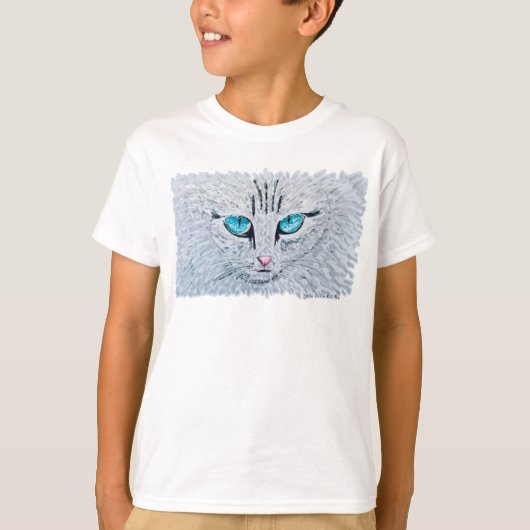 Blue Eyed Fluffy Cat T-shirt (Voorkant)
