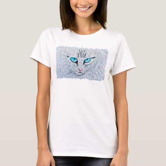 Blue Eyed Fluffy Cat T-shirt (Voorkant)