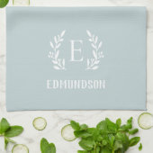 Blue Farmhouse Branch Monogram | Bewerkbare kleure Theedoek (Gevouwen)