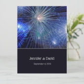 Blue Fireworks Wedding Invitation Kaart (Staand voorkant)