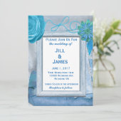 Blue Floral Chic Wedding Uitnodiging (Staand voorkant)