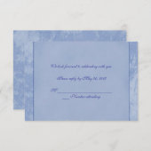 Blue Floral Embossed RSVP Kaart (Voorkant / Achterkant)