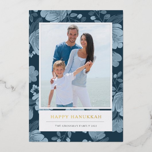 Blue Floral en Gold Hanukkah Foto Folie Feestdagenkaart (Voorkant)