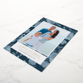 Blue Floral en Gold Hanukkah Foto Folie Feestdagenkaart (Gedraaid)