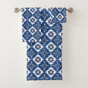 Blue Floral Moroccan Tile Pattern Bad Handdoek