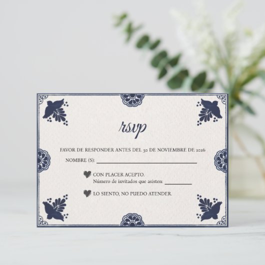 Blue Floral Otomi Simple Fiesta Spanish Wedding RSVP Kaartje (Staand voorkant)