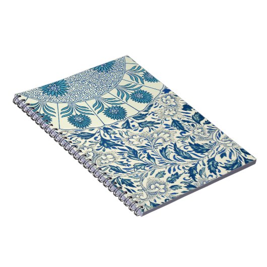 Blue Floral Pattern Antiek Asian Design Notitieboek (Rechterzijde)