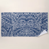 blue floral pattern with diverse leaves & blossoms strandlaken (Voorkant)