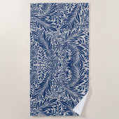 blue floral pattern with diverse leaves & blossoms strandlaken (Voorkant)