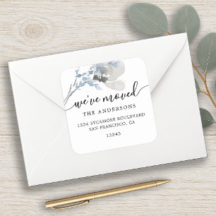 Blue Floral We hebben een nieuw adreslabel verplaa Vierkante Sticker