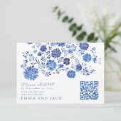 Blue Floral Wedding RSVP QR Code response Card Informatiekaartje (Staand voorkant)