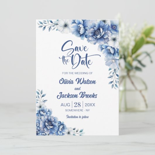 Blue Floral Wedding Save the Date Kaart (Staand voorkant)