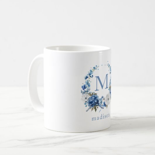 Blue Floral Wreath Monogram Koffiemok (Voorkant links)