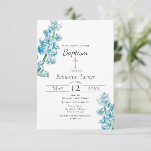 Blue Flower Baptism Invitation Kaart (Staand voorkant)