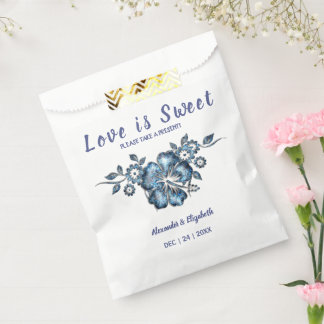 Blue Flower Love is Sweet Wedding Present Bedankzakje