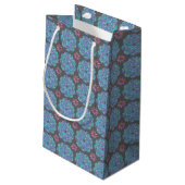 Blue Flower Mandala Klein Cadeauzakje (Achterkant Gekanteld)