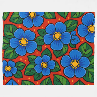 Blue Flowers and Green Leaves on a Red Background Fleece Deken