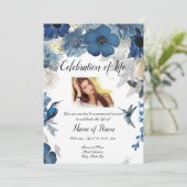 Blue Flowers Hummingbird Funeral Invitation Kaart (Staand voorkant)
