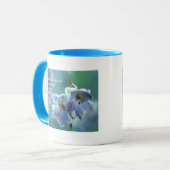 Blue flowers mug mok (Voorkant links)