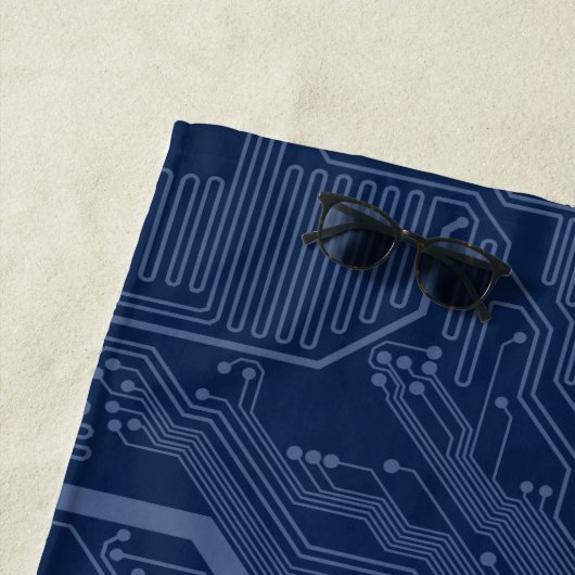 Blue Geek Motherboard Circuit Patroon Strandlaken (In situ)