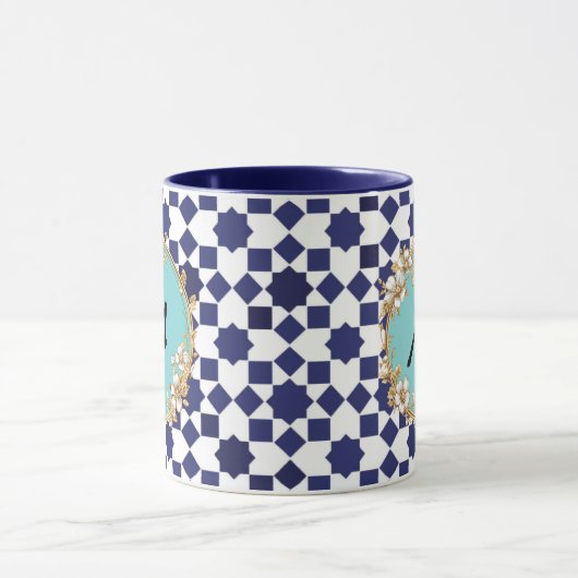 Blue Geometric Pattern Mug with Gold Floral Circle Mok (Midden)
