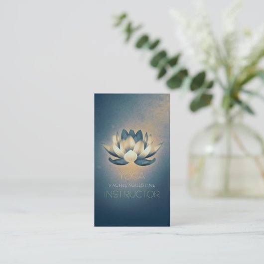 Blue Gglotus en OM Symbol Yoga Instructor Visitekaartje (Staand voorkant)