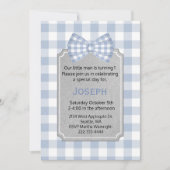 Blue Gingham Baby Boy First Birthday Uitnodiging (Voorkant)