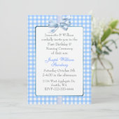 Blue Gingham Baby's Birthday en Naming Ceremonie Kaart (Staand voorkant)
