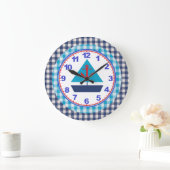Blue Gingham Boys Sailboat Clock met cijfers Grote Klok (Huis)