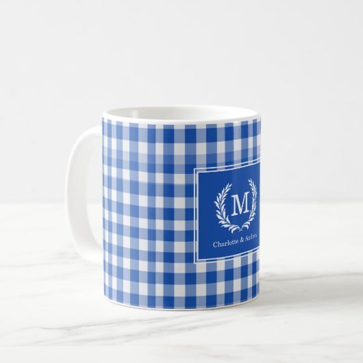 Blue Gingham Monogram Crest Custom Koffiemok (Voorkant links)