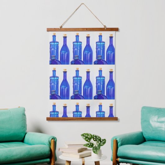 Blue Glass Corked Lined Up Botles Pattern Hangend Wandkleed (Woonkamer)