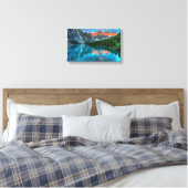 Blue Glaze Lake Mountain Canvas Afdrukken (Insitu (Slaapkamer))