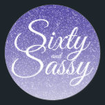 Blue Glitter Ombre 60 en Sassy 60th Birthday Ronde Sticker<br><div class="desc">Vier het draaien van 60 in stijl met dit chique 60ste verjaardagsontwerp op een koninklijke blauwe glitter ombre achtergrond. De woorden 60 en sassy zijn gezet met behulp van elegant schrift. Als u hulp of bijpassende producten nodig hebt, neem dan contact met ons op via onze winkel. We helpen je...</div>