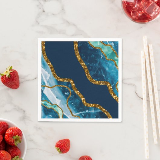 Blue & Gold Agate Geode Glitter Servet (Insitu)