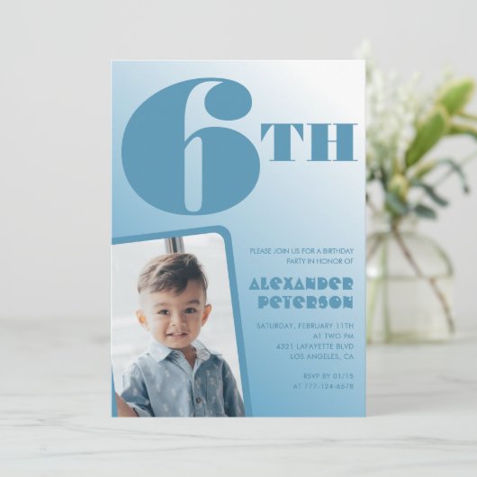 Blue Gradient 6e verjaardag uitnodigingen Foto (Staand voorkant)
