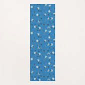 blue, gray and white polka dot abstract yogamat (Voorkant)