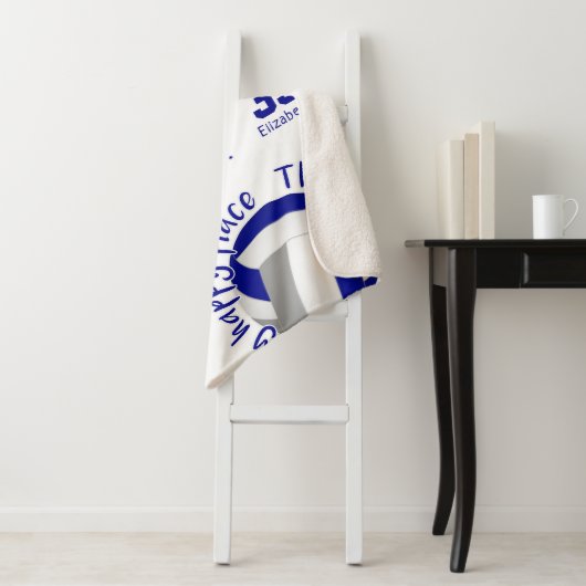 blue gray volleyball court happy place typografie sherpa deken (In situ)