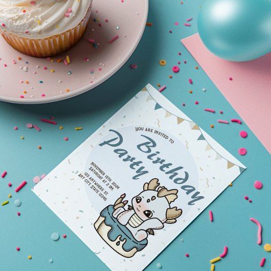 Blue Grey Baby Dragon verjaardagsuitnodiging Kaart