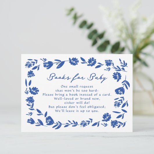 Blue Hand Drawn Whimsical Flower Book voor Baby RSVP Kaartje (Staand voorkant)