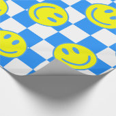 Blue Happy Face Check Groovy Cadeaupapier (Hoek)