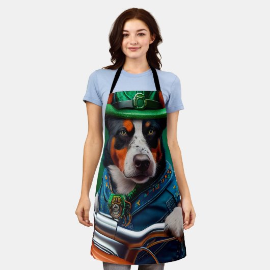 Blue Heeler Dog Driving Bike St. Patrick's Day Schort (Gedragen)