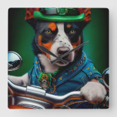 Blue Heeler Dog Driving Bike St. Patrick's Day Vierkante Klok (Voorkant)