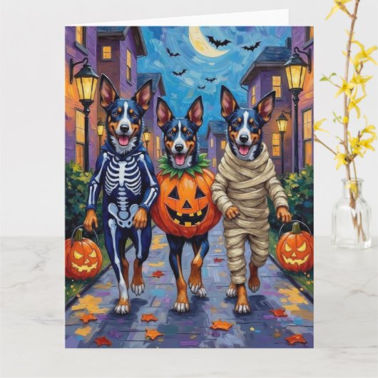 Blue Heeler Dogs Trick-or-Treating in Halloween Co Kaart (Gele Bloem)