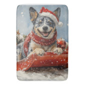 Blue Heeler Hond in Sledge Laat het Sneeuw Kerstmi Badmat (Voorkant Verticaal)
