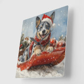 Blue Heeler Hond in Sledge Laat het Sneeuw Kerstmi Vierkante Klok (Hoek)