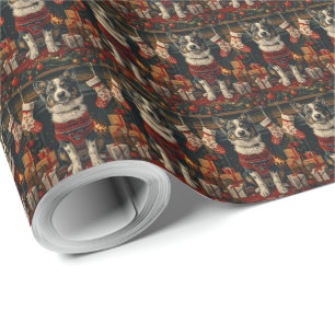Blue Heeler-hond met kerstcadeaus bij de open haar Cadeaupapier
