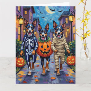 Blue Heeler Honden gaan langs voor Trick-or-Treat Kaart