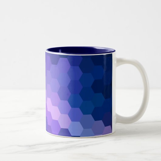 Blue Hexagon Chevron Pattern Tweekleurige Koffiemok (Rechts)