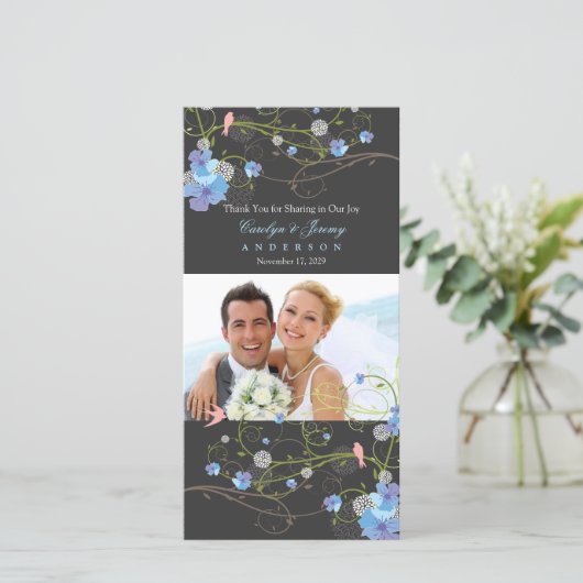 Blue Hibiscus & Swallows Chic Floral Wedal Foto Bedankkaart (Staand voorkant)