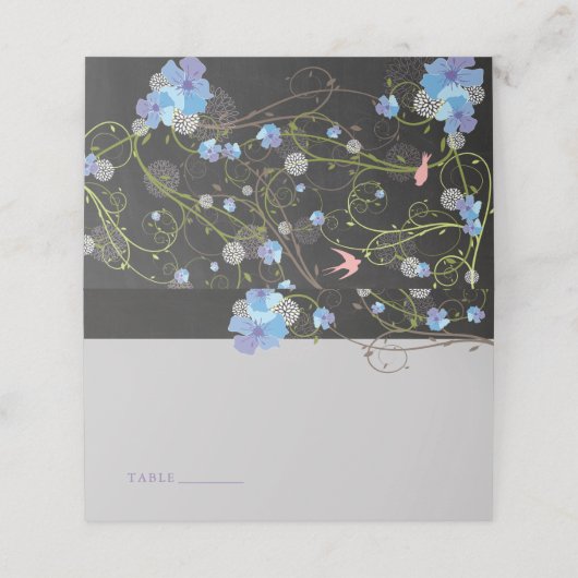 Blue Hibiscus & Swallows Floral Chalkboard Wedding Plaatskaartje (Buitenkant ongevouwen)